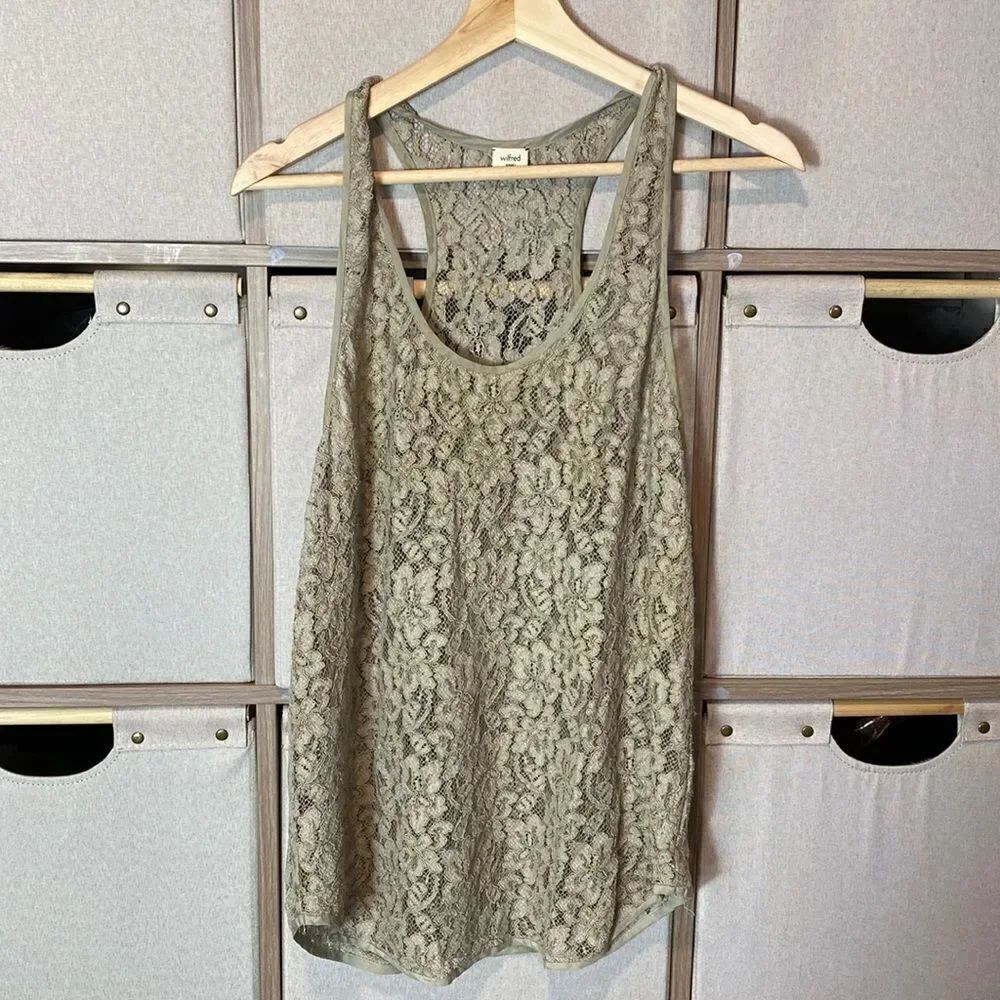 Wilfred lace Aritzia tunic